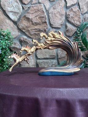 Resin galloping horses statue